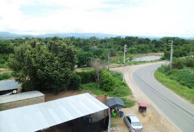 ユースホステル Hospedaje Las Dunas