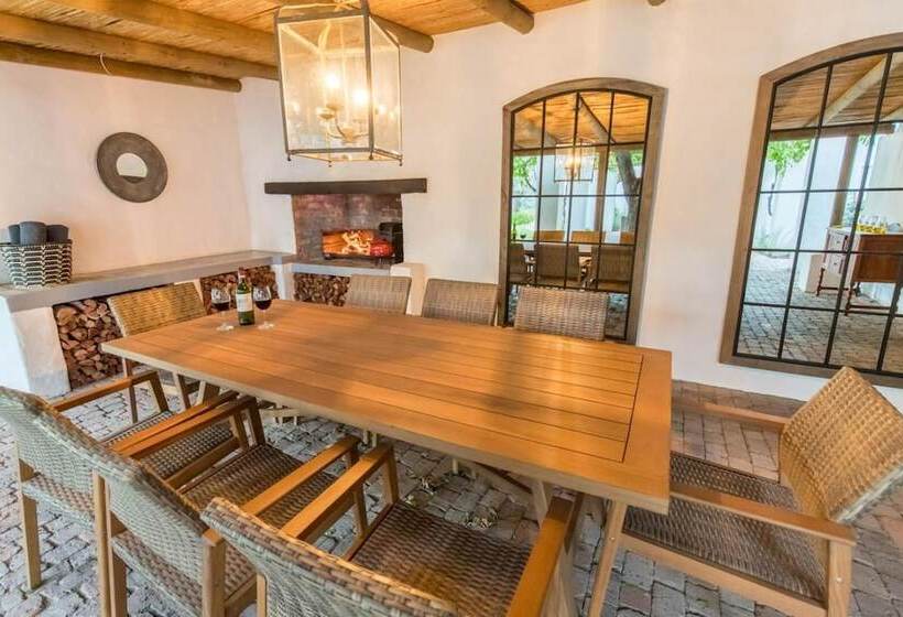 مبيت وإفطار Klein Nektar Cottage