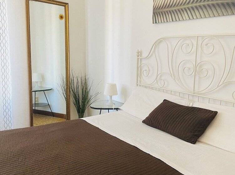 تختخواب و صبحانه Novella Italy