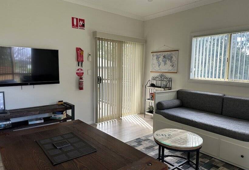 Blueberry Hills On Comleroy Farmstay   Self Contained Cottages