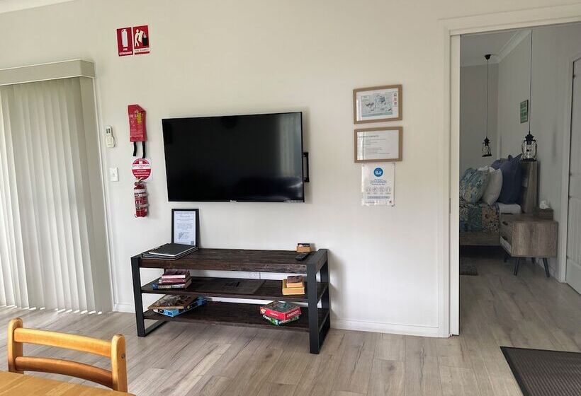 Blueberry Hills On Comleroy Farmstay   Self Contained Cottages