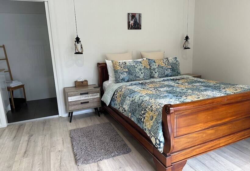 Blueberry Hills On Comleroy Farmstay   Self Contained Cottages