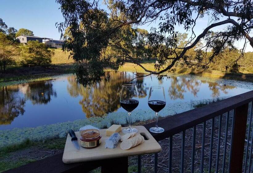 Blueberry Hills On Comleroy Farmstay   Self Contained Cottages