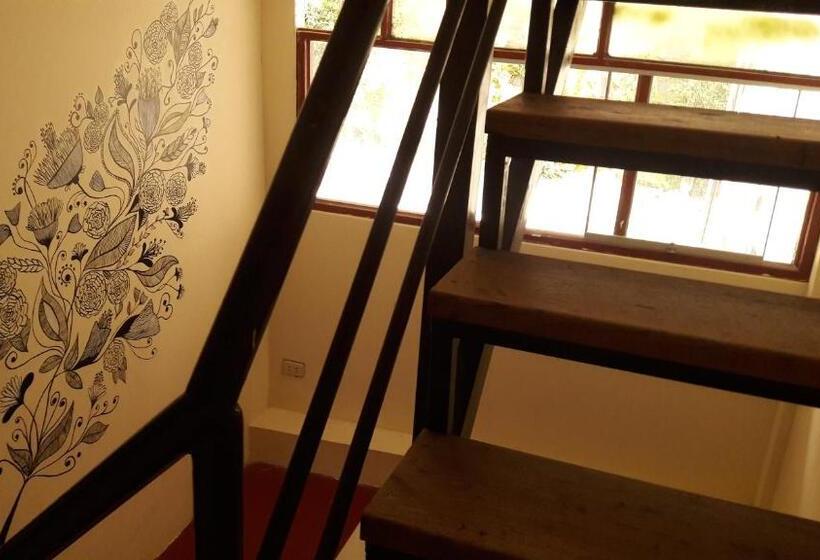 Casa Machu Picchu Hostel