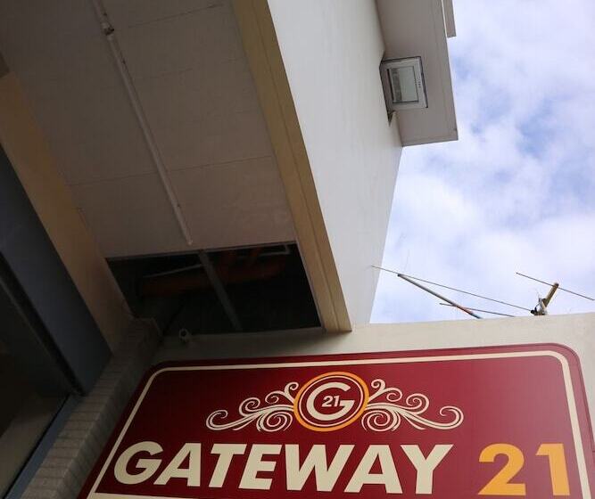 Gateway 21 Hotel And Dormitel