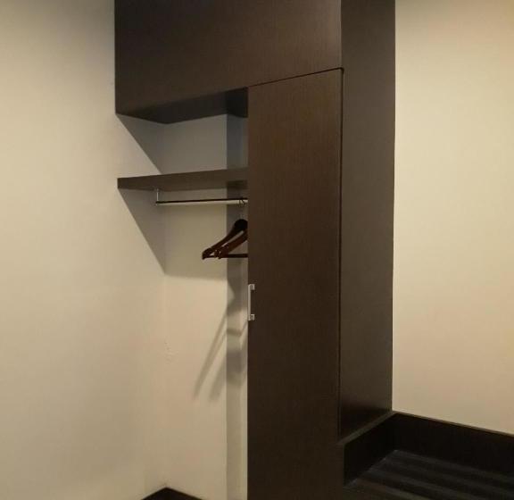 Alexander Hotel Tegal