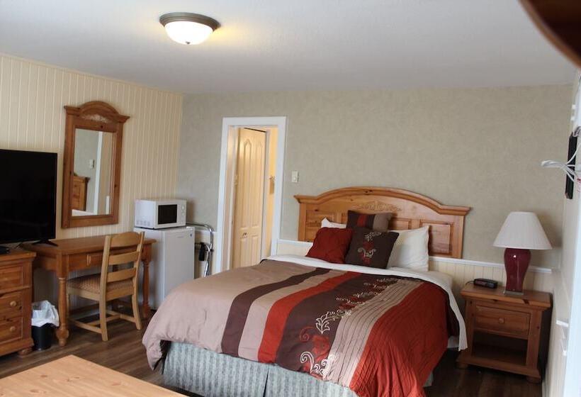 فندق Crestwood Inn