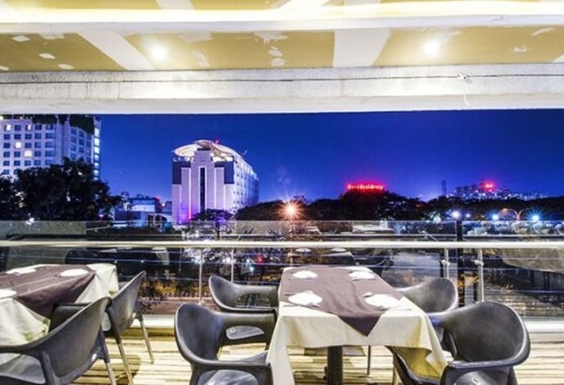 Fabhotel Prime Avenue