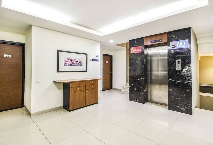 Fabhotel Prime Avenue