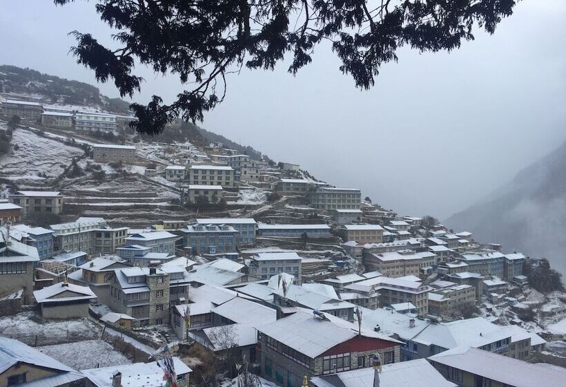 Hotel Himalayan Lodge