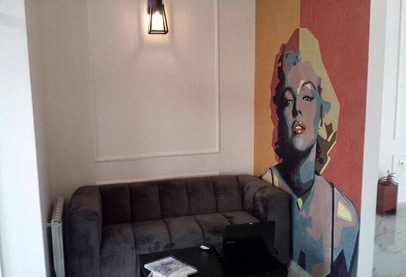 فندق Marton Sholokhova