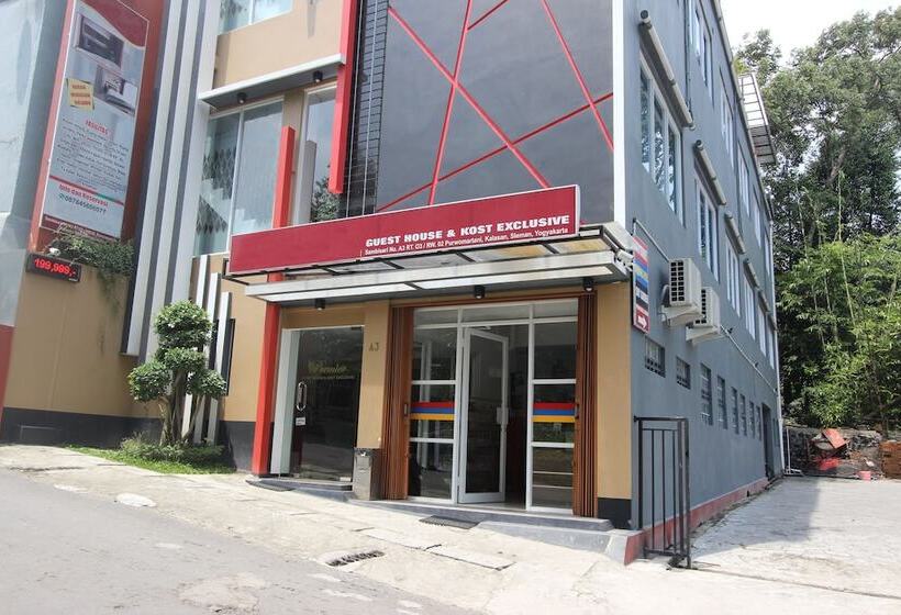 ホテル Reddoorz @ Candi Sambisari