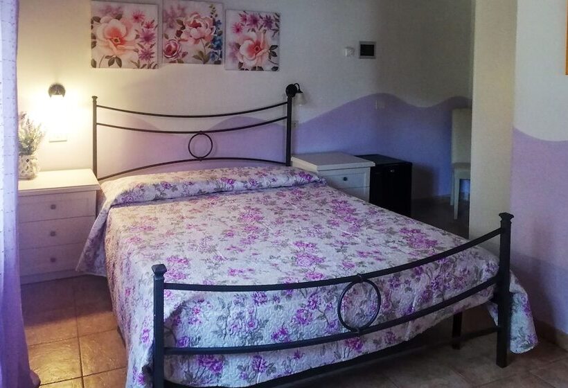 هتل روستایی Agriturismo La Luciana