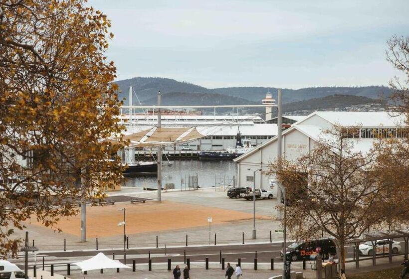 هتل Salamanca Galleria Apartments