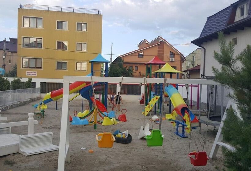 酒店 Sangria Luxury Family