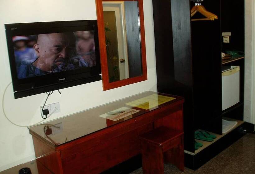 בית מלון כפרי Sri Puchong