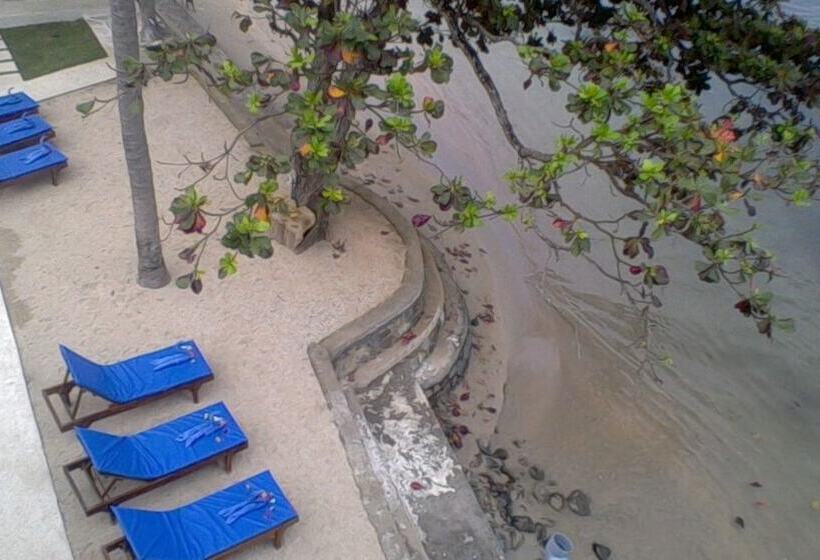 בית מלון כפרי The Place Beach Bungalows