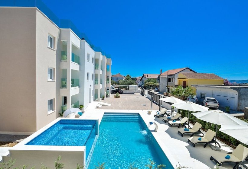 Luxury Apartments Villa Arta