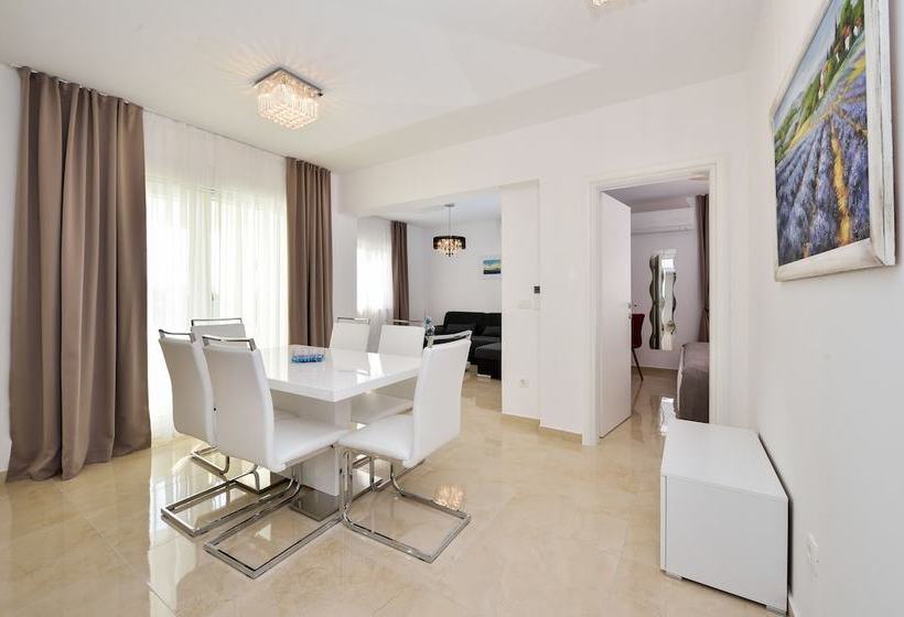 Luxury Apartments Villa Arta
