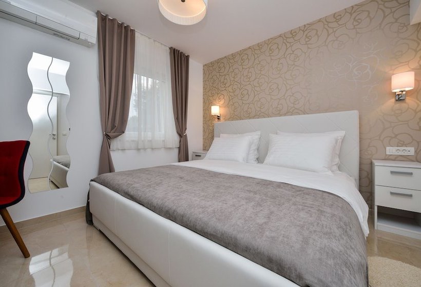Luxury Apartments Villa Arta