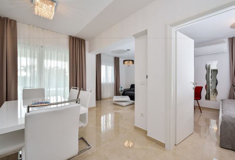 Luxury Apartments Villa Arta