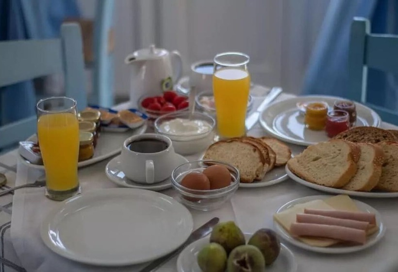 پانسیون Agnadi Syros Beachfront Studios & Rooms