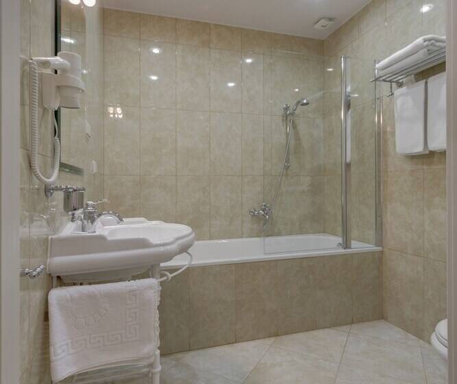 פנסיון Anastasia