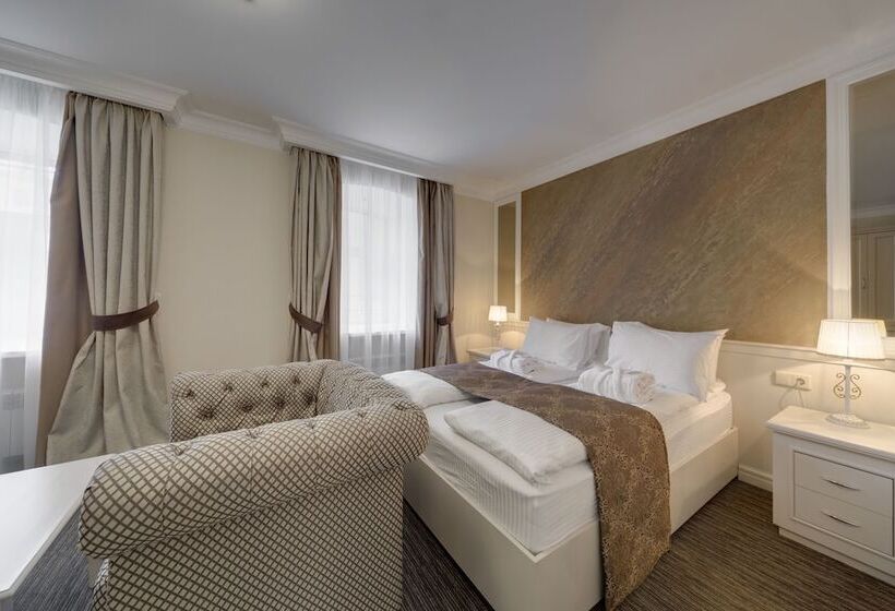 פנסיון Anastasia