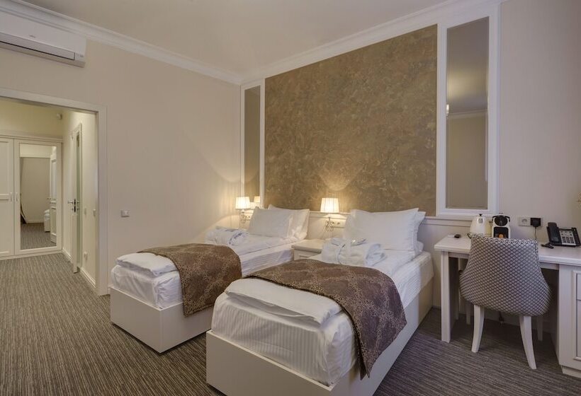 פנסיון Anastasia