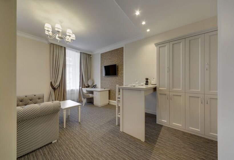 פנסיון Anastasia