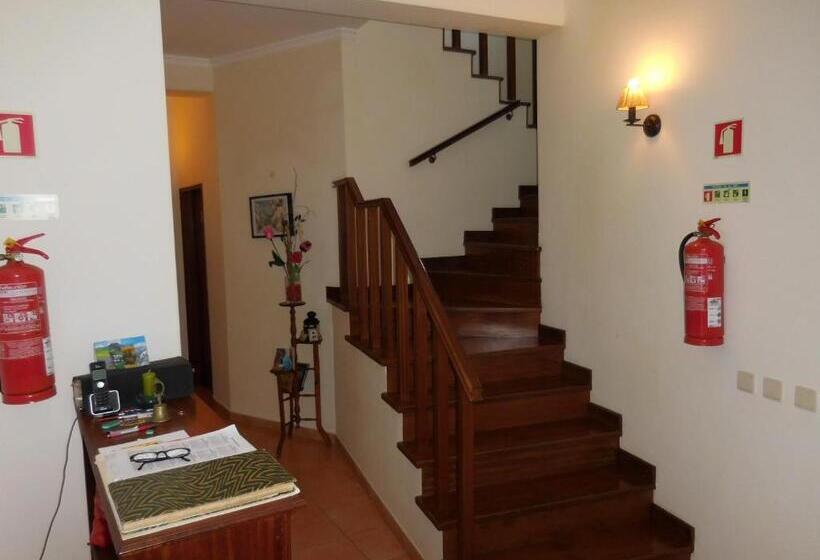 پانسیون Casa De Hóspedes Celeste By Portugalferias