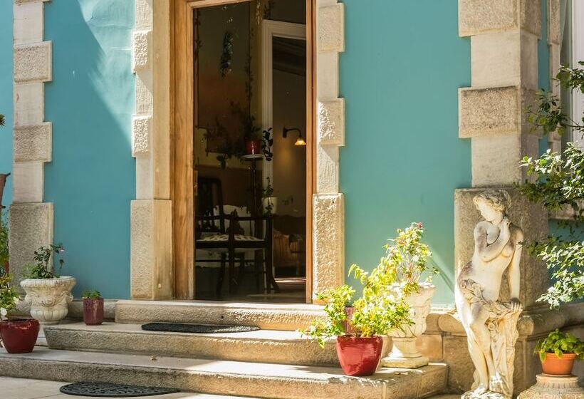 پانسیون Chalet Saudade