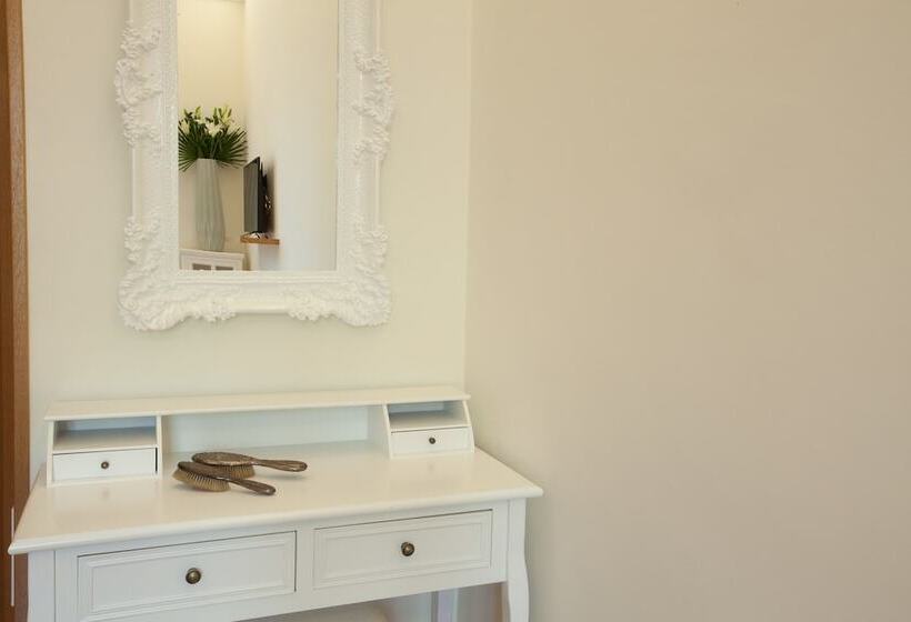 פנסיון Innsiderome