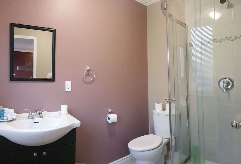 Пансион Kashaneh Guest House 27 Greenbriar