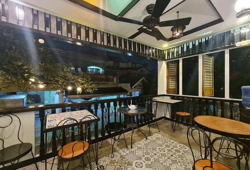 پانسیون Park Avenue Guesthouse 2443