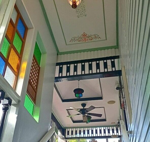 پانسیون Park Avenue Guesthouse 2443