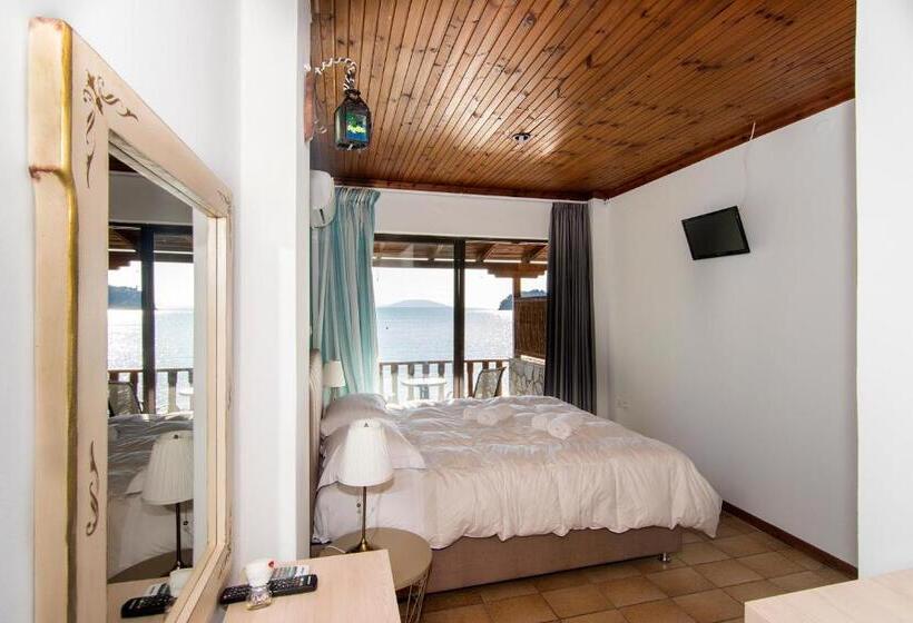 פנסיון Poseidon Apartments