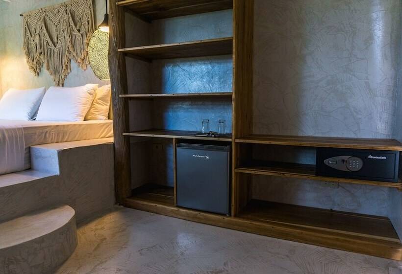 پانسیون Villa Dali Resort