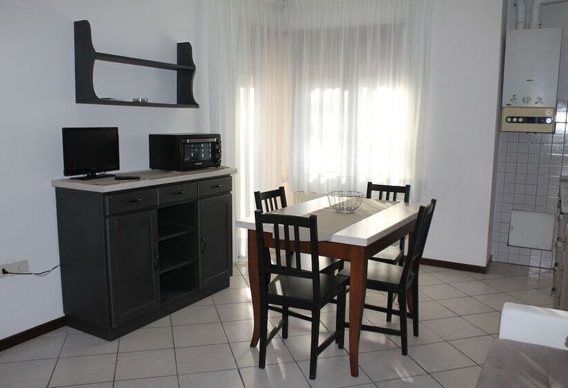 Residence Royal House