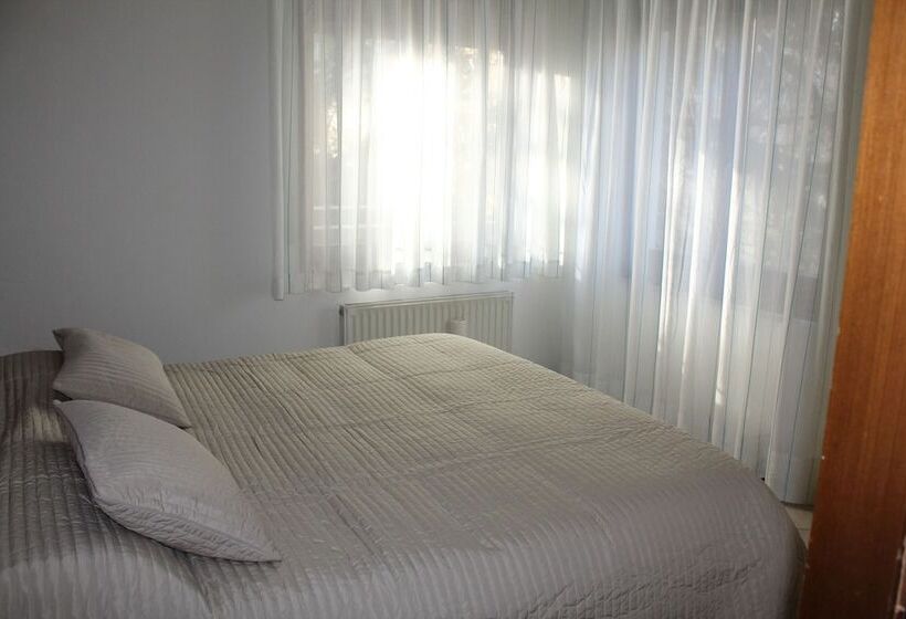 Residence Royal House