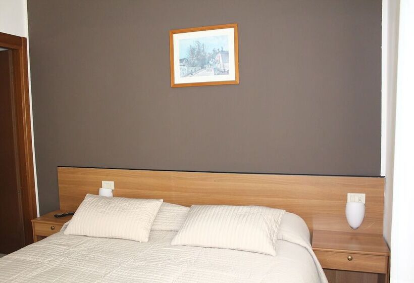 Residence Royal House