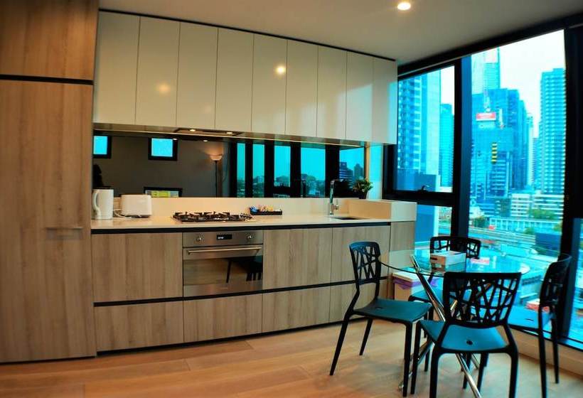 Royal Stays Apartments Clarke St