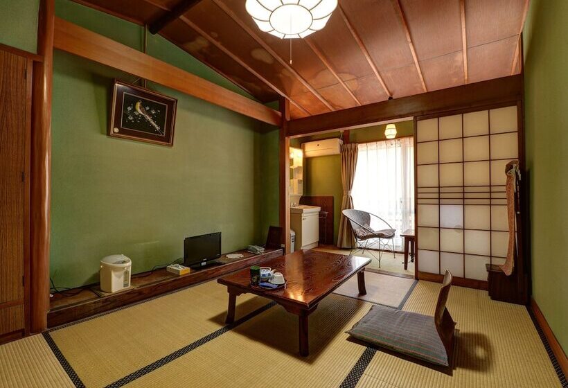 Ryokan Sakamotoya