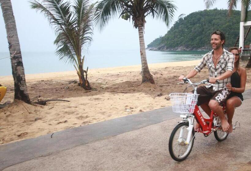 The Barat Tioman Beach Resort