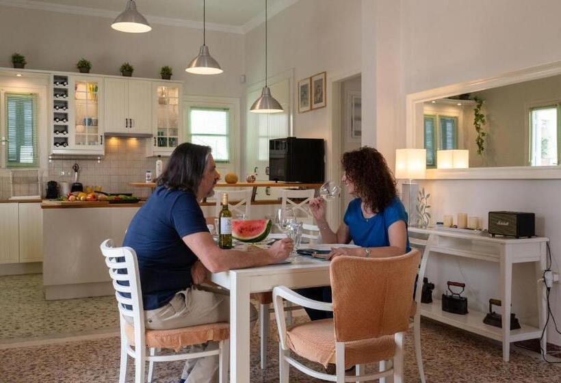 The Mansion   Kalamata Mediterranean Villas