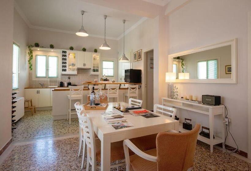 The Mansion   Kalamata Mediterranean Villas