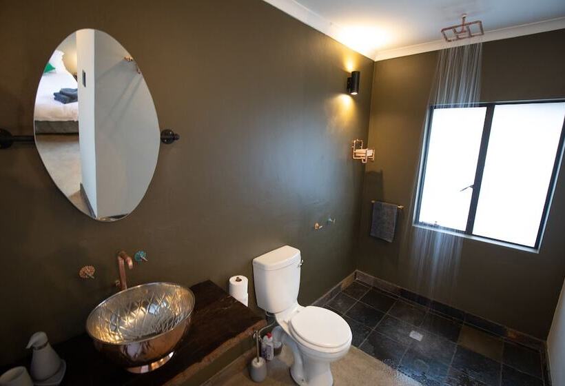 Antares Bush Camp & Safaris Hostel