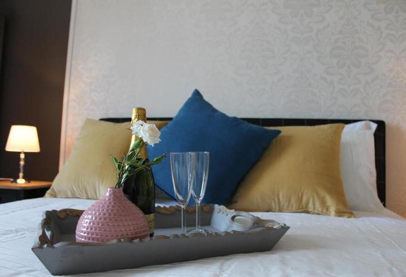 تختخواب و صبحانه Castel Sant  Angelo Suite