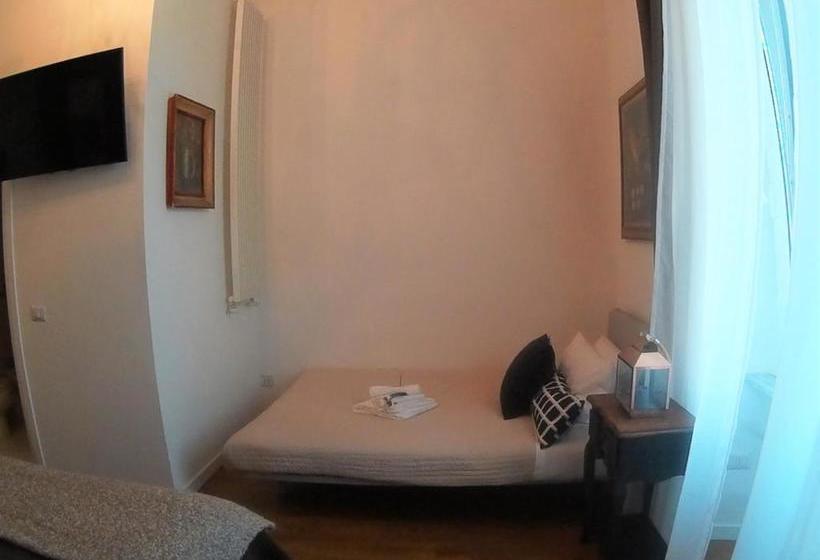 تختخواب و صبحانه Castel Sant  Angelo Suite