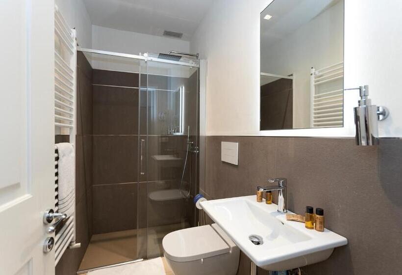 تختخواب و صبحانه Florence Luxury Guest House